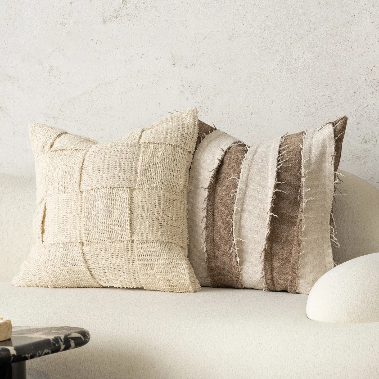 Elegant Design Pillow Set