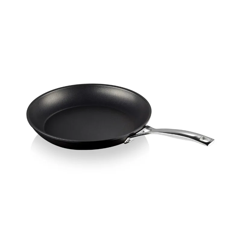 Le Creuset Toughened Non Stick Shallow Frying Pan 26cm