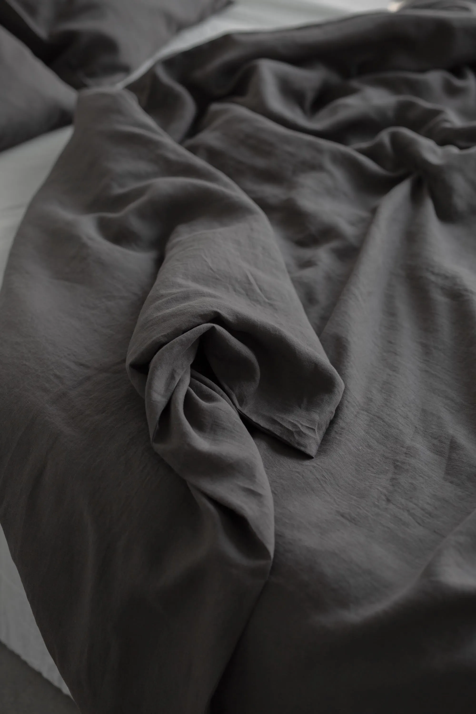 Linen Bedding Set Charcoal