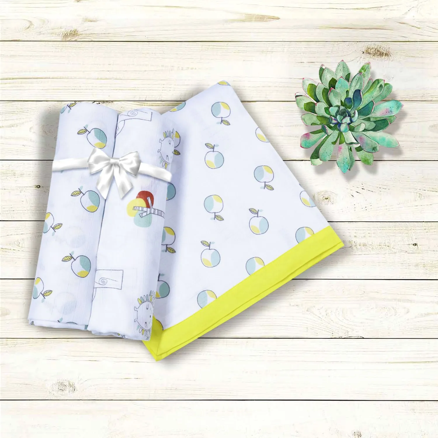 Muslin Blanket - 6 Layered - Apple/Forest Print