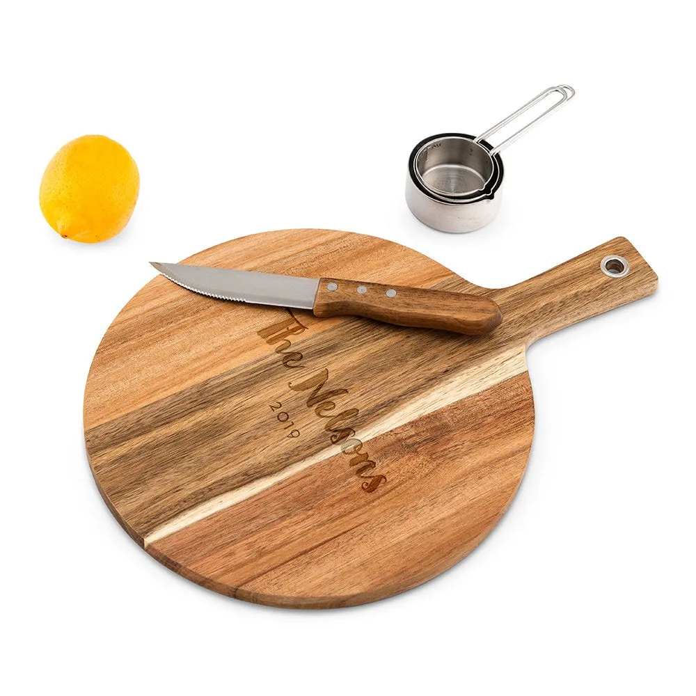 PERSONALIZED ROUND CUTTING & SERVING BOARD WITH HANDLE - RETRO SCRIPT